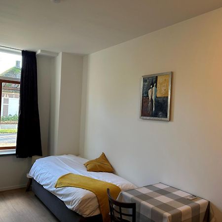 Hotel Nijeveen Bagian luar foto