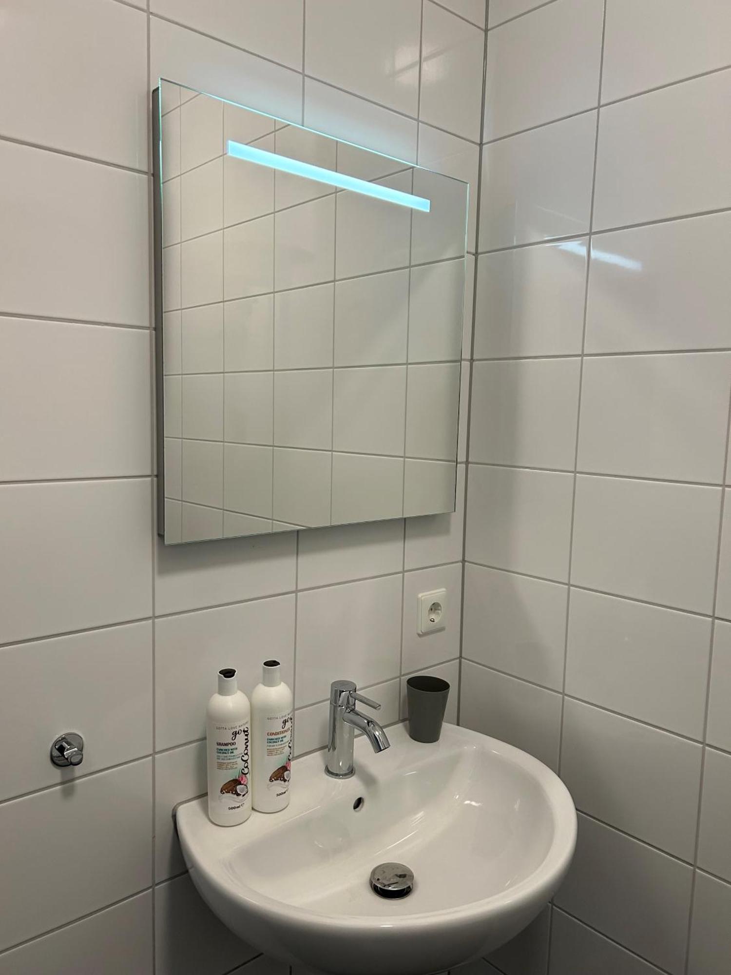Hotel Nijeveen Bagian luar foto