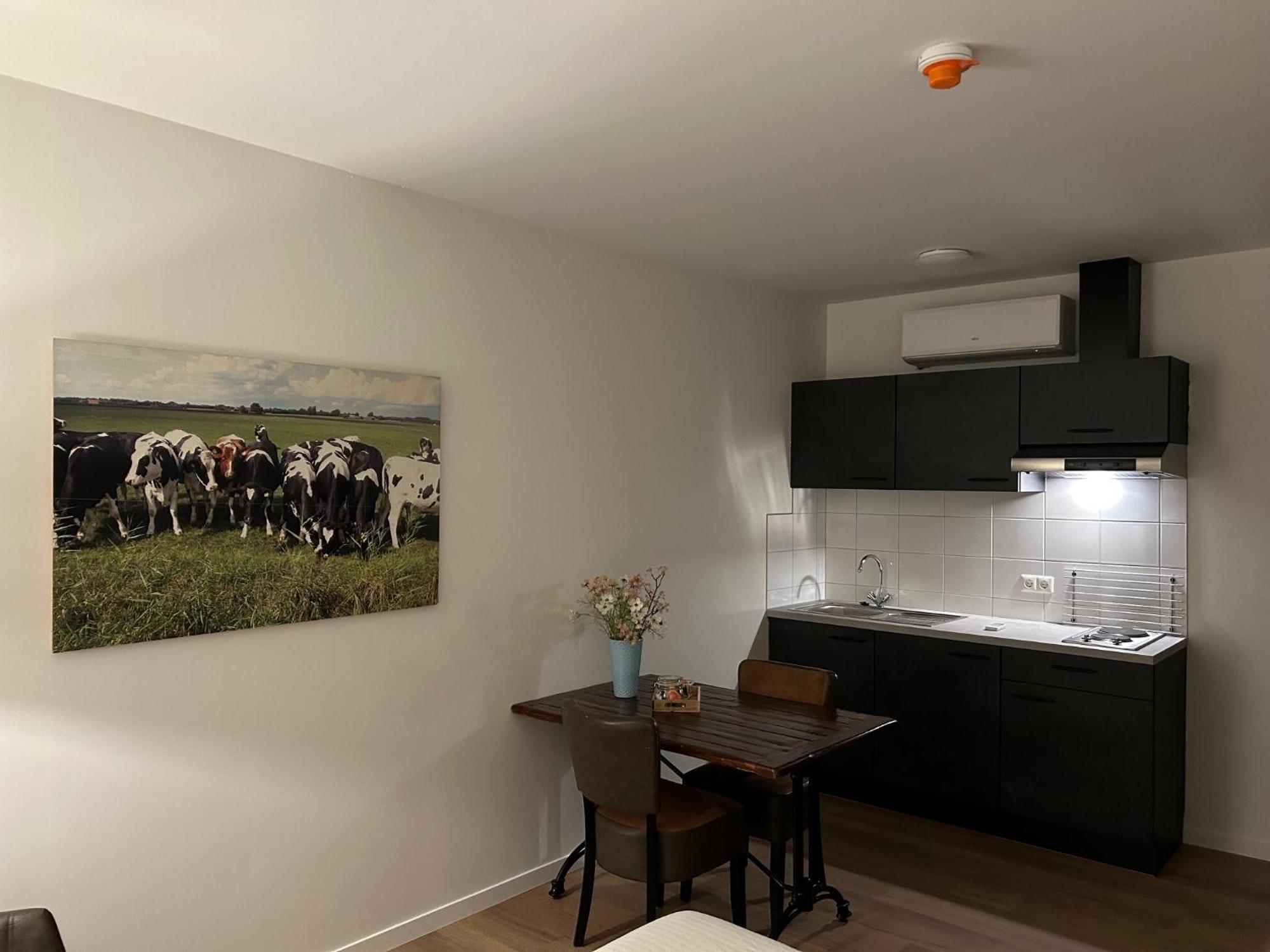 Hotel Nijeveen Bagian luar foto