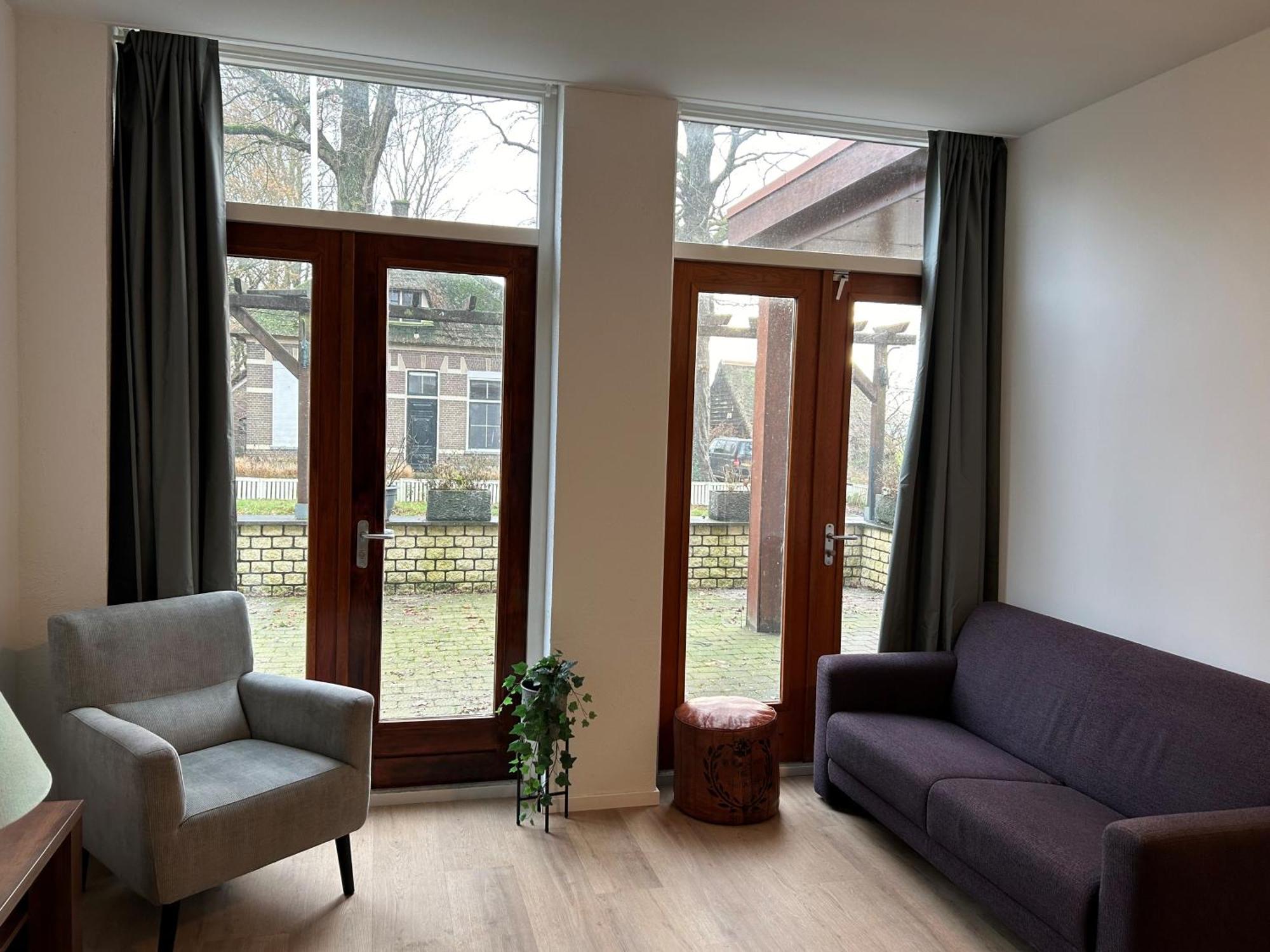 Hotel Nijeveen Bagian luar foto